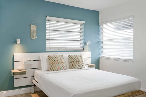 2 habitaciones, tabla de planchar con plancha, cuna de viaje y wifi 