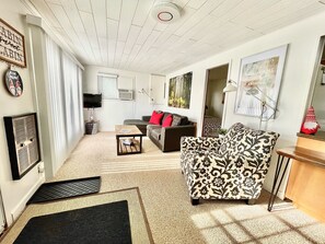 Smart-TV, peis, Netflix og fotballspill