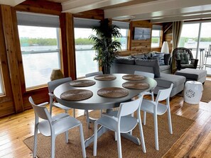Dining - Aqua Lodge Houseboat "The Grey Lady" (Tavernier)