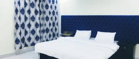 Wifi gratis y ropa de cama