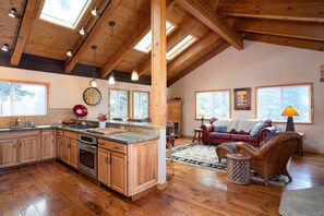 Fridge, microwave, oven, stovetop - Granite Getaway: Spacious and Beautiful, Hot Tub, Dog Friendly, Backs Forestland by Tahoe Time VR (Carnelian Bay)