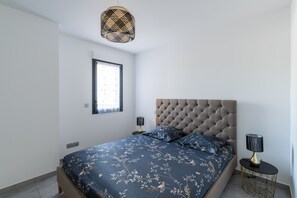 2 slaapkamers, een strijkplank/strijkijzer, gratis wifi