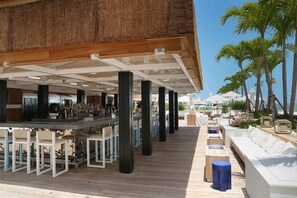 بار (في المنشاة)