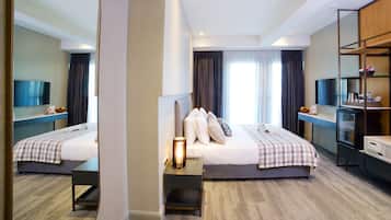 Bộ đồ giường cao cấp, minibar, két bảo mật tại phòng