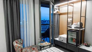 Standard Double Room, Balcony | Premium bedding, minibar, in-room safe, soundproofing