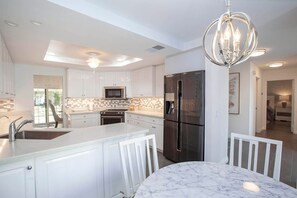 Fridge, microwave, oven, stovetop - Stunning Pet Friendly Condo at LQ Resort & Club! (La Quinta)