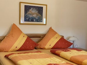 1 chambre, fer et planche à repasser, Wi-Fi gratuit, draps fournis