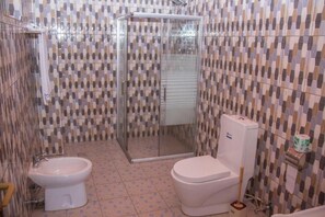 Zimmer, 1 Schlafzimmer | Badezimmer