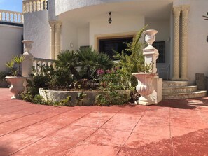 Property grounds - One-storey villa in Kantaoui (sousse)