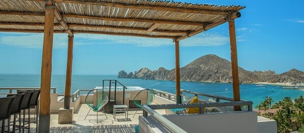 Property grounds - LAST CHANCE PRICE DROP**4 Bdrm Penthouse*Ocean View*Roof Top Terrace w/Jacuzzi* (Cabo San Lucas)