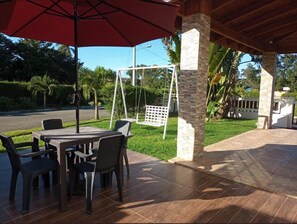 Outdoor dining - Villa With Pool Jarabacoa (Jarabacoa)