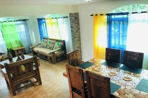 Dining - Enjoy *Villa Baiguate # 3* (Jarabacoa)