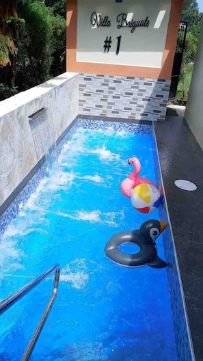 Piscine extérieure