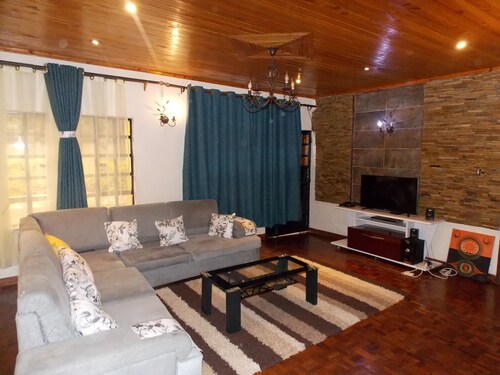 Stunning Villa in Private Compound in Nairobi, KE