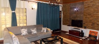 Stunning Villa in Private Compound in Nairobi, KE