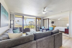 تلفزيون، مشغل دي في دي، كُتُب، ستيريو