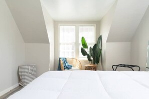 Schreibtisch, Bügeleisen/Bügelbrett, kostenloses WLAN, Bettwäsche