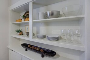 Unclassified image, 2 of 35, button