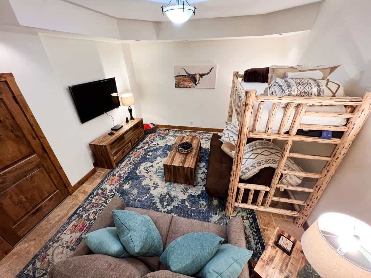 3 chambres, fer et planche à repasser, Wi-Fi gratuit, draps fournis