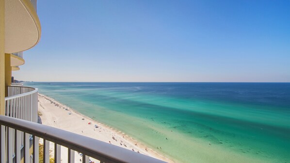 Property grounds - Emerald Isle 1807 - Fabulous new look! FRONT ROW BEACH CHAIRS INCLUDED! (Panama City Beach)