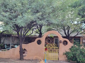 Exterior - Ranch House - Contactless Check In/Out (Tucson)