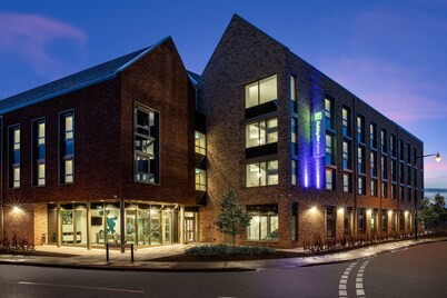 Holiday Inn Express Cambridge West Cambourne by IHG