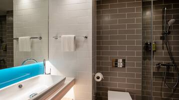 Shower, free toiletries, hair dryer, towels