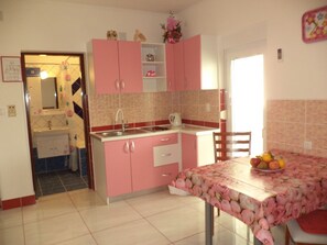 Dining - Apartment in Lopar with Seaview, Terrace, Air condition, WIFI (4229-2) (Lopar)