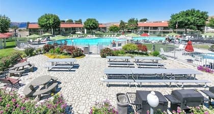 Well Appointed Oasis in the Sun! ☀️⚓️🏖 Pool, Beach, Boat Launch, Gorge, Wineries