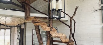 The "Hang-over"  Winery Treehouse