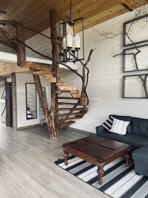 Interior - The "Hang-over"  Winery Treehouse (Weston)