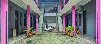 OYO 90187 Puri Allisa Syariah