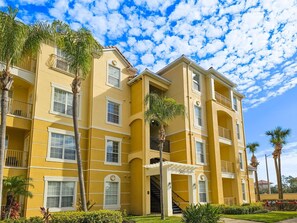 Exterior - 2BR Condo 5m to Convention Center, ICON Park & Universal (Orlando)