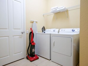 Interior - Large Condo 5 min to Universal  Convention Center (Orlando)