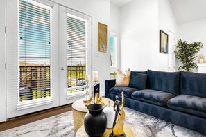 Smart TV, offices - A Stylish-luxe 3 bedroom home away Next to the MD Anderson!!! (Houston)