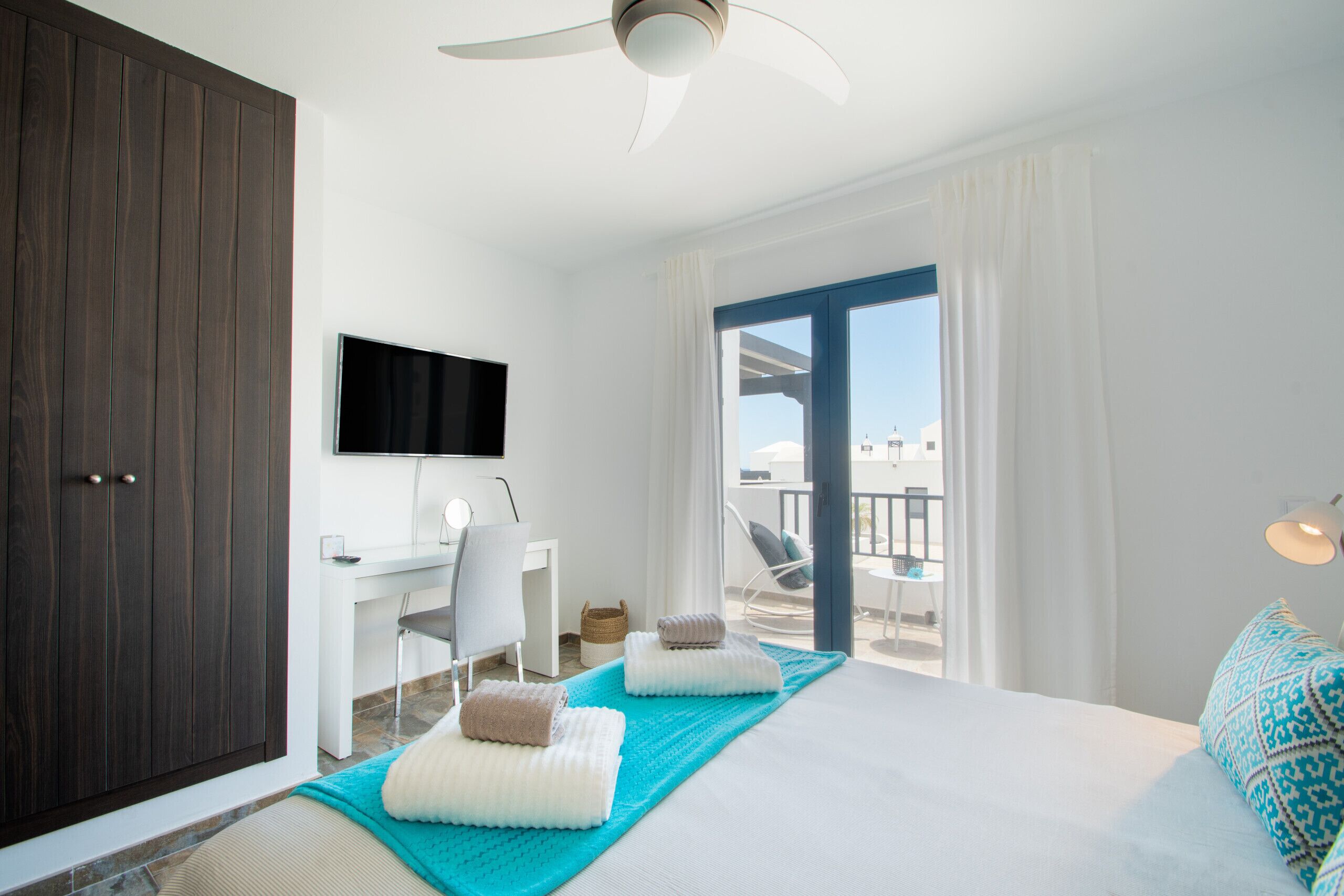 2 habitaciones, tabla de planchar con plancha y wifi gratis 