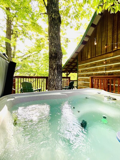 ★ Smokies Cabin Tree House Retreat, Pet-Friendly ★