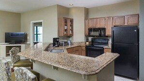 Private kitchen - Enjoy Thanksgiving in this 3BR/ 2 Bath Wyndham Smoky Mountain Resort (Sevierville)