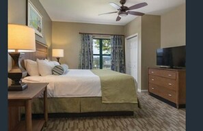 3 bedrooms, in-room safe, iron/ironing board, free WiFi