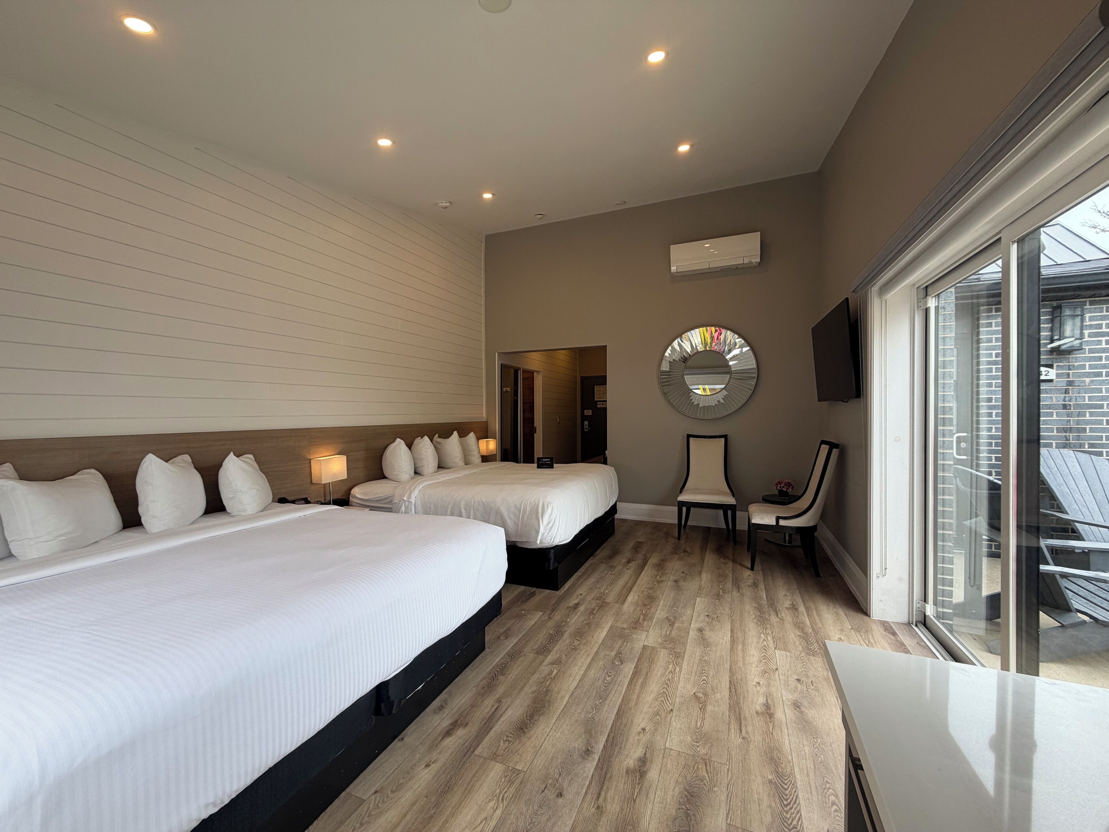 Habitación clásica | Ropa de cama de alta calidad, wifi gratis y ropa de cama 