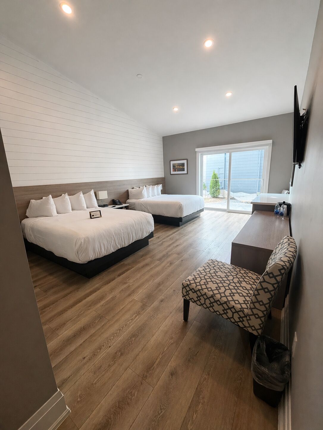 Habitación doble | Ropa de cama de alta calidad, wifi gratis y ropa de cama 