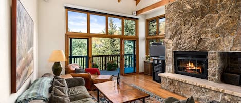 Condo (Ridge 27) | Living area | TV