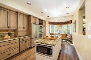 Condo (Deerbrook C3) | Private kitchen