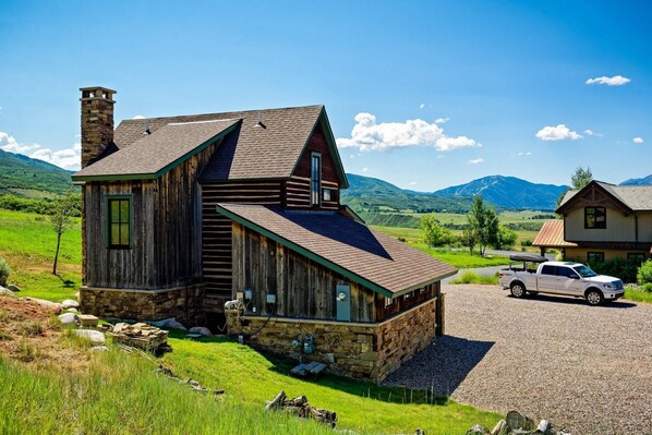 House (Chaparral Aspen Ranch Cabin) | Exterior