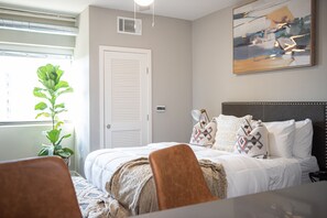 1 camera, ferro/asse da stiro, Wi-Fi, lenzuola