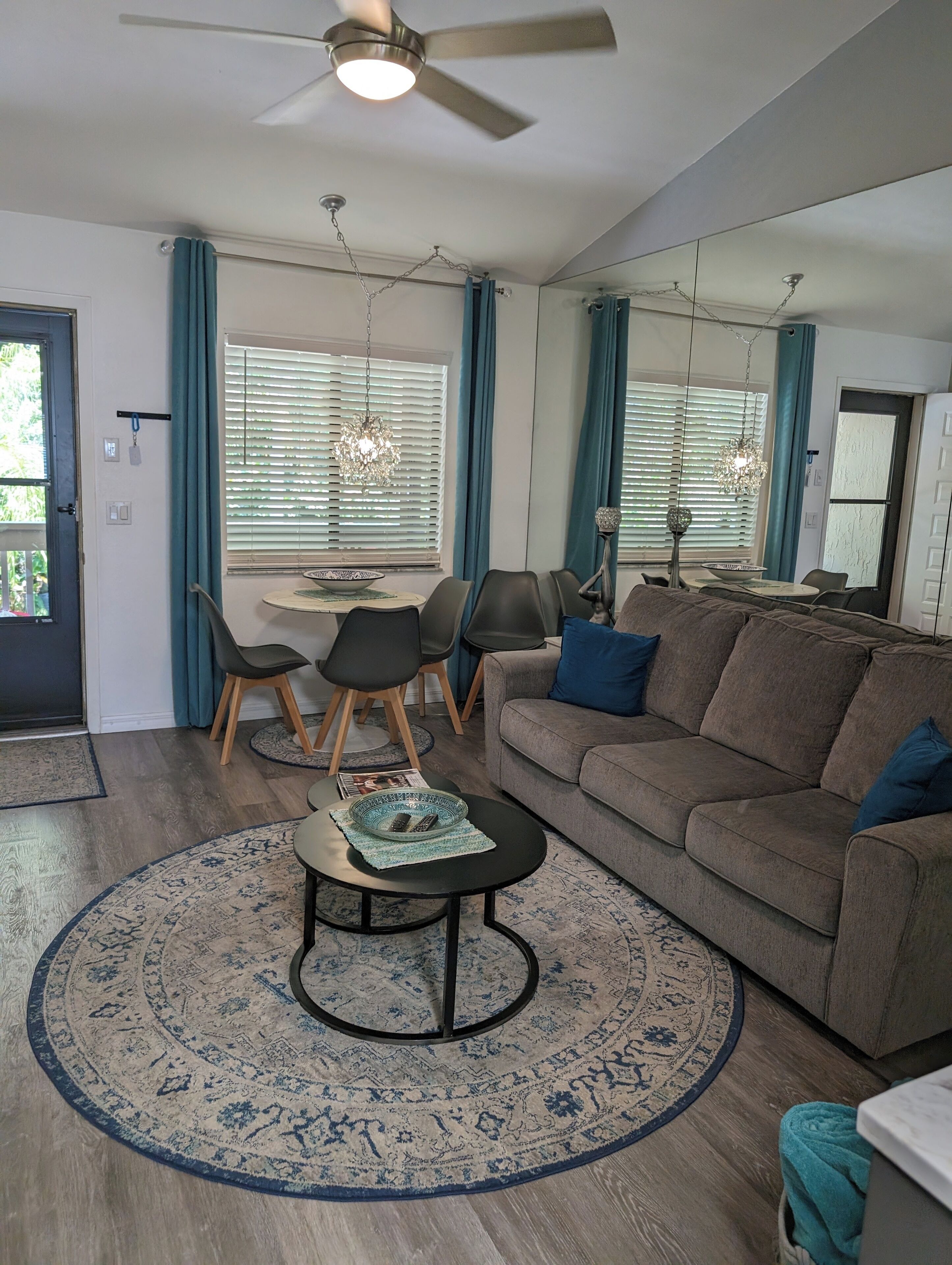 リビング エリア