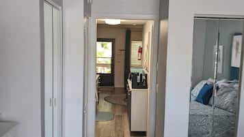 1 chambre, fer et planche Ă repasser, Wi-Fi, draps fournis