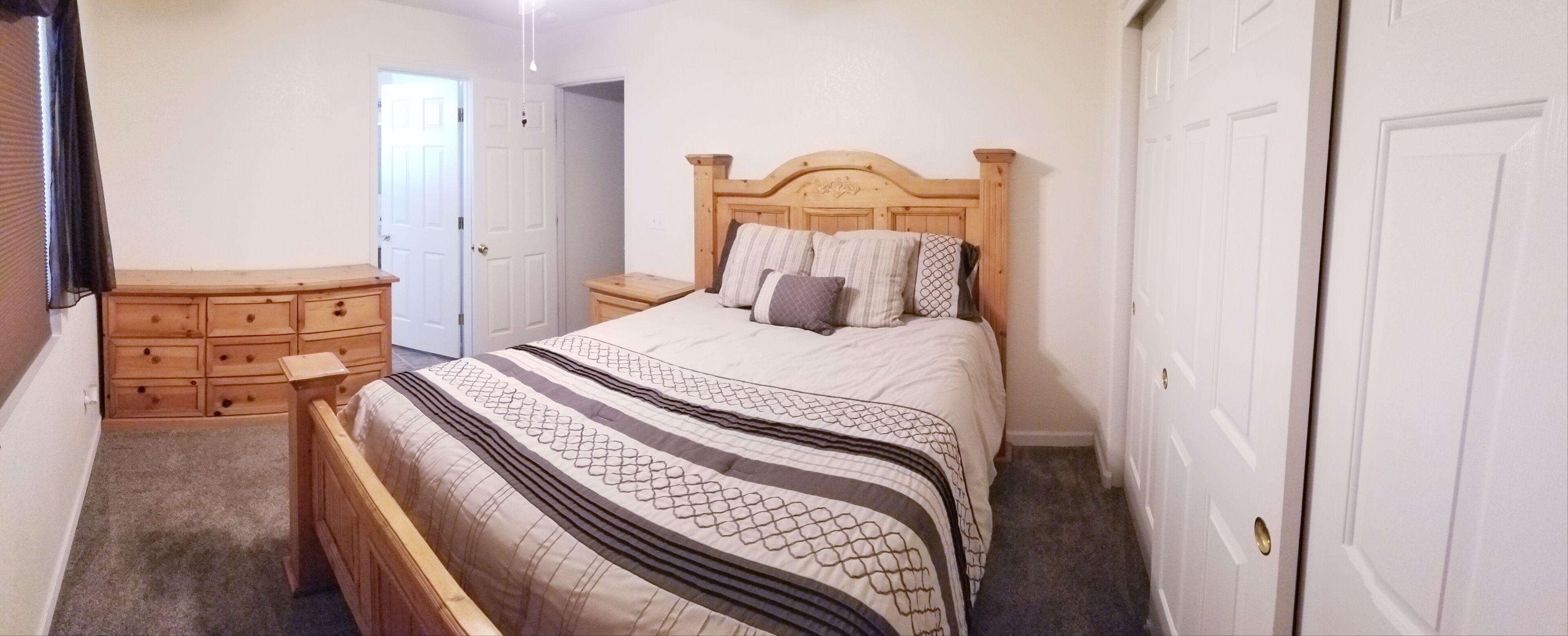 Spacious Desert Home-Near Laughlin, River & Lake