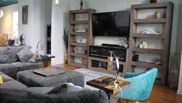 Una Smart TV, un reproductor de DVD