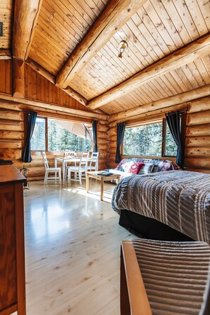 1 chambre, lit de bébé portatif, literie fournie